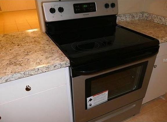 4th image of 2712 Hidden Lake Blvd Unit A