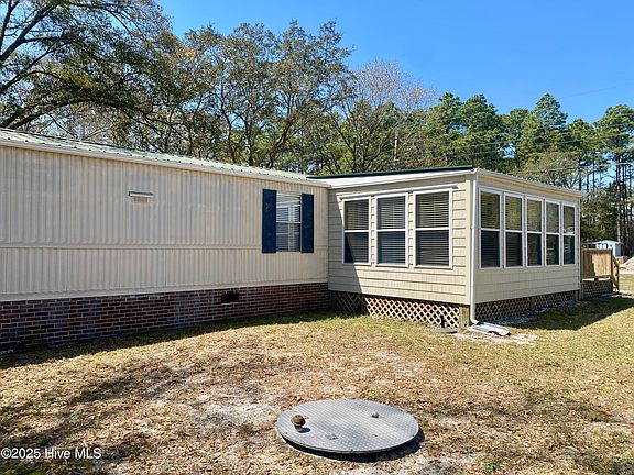 4th image of 524 Live Oak Drive