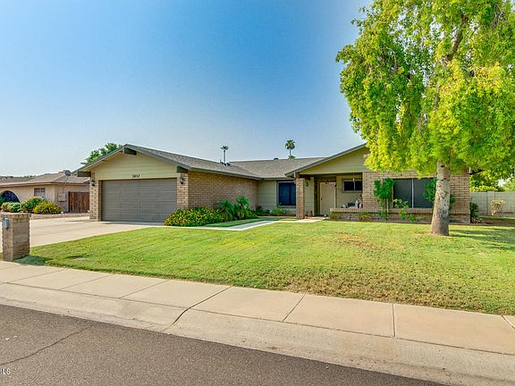 4th image of 3057 W Waltann Ln