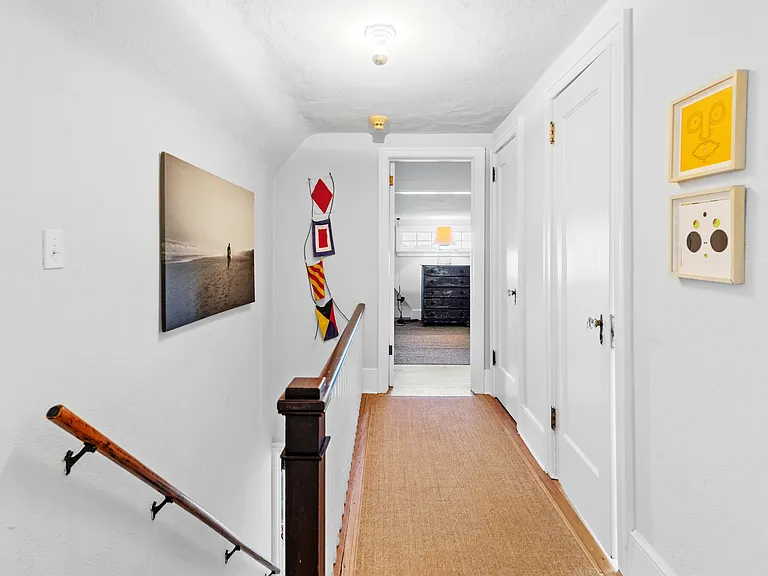 52 Fairlawn Dr — Photo 21