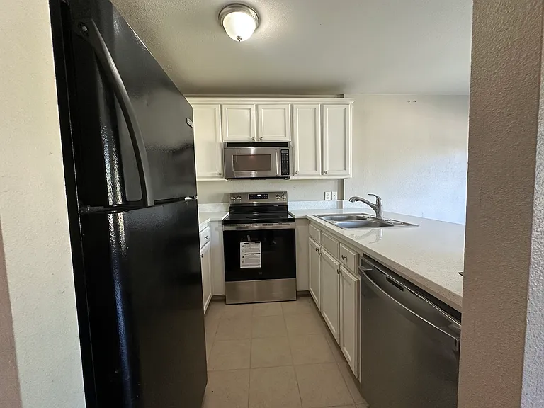 617 N Cleveland Ave — Photo 6