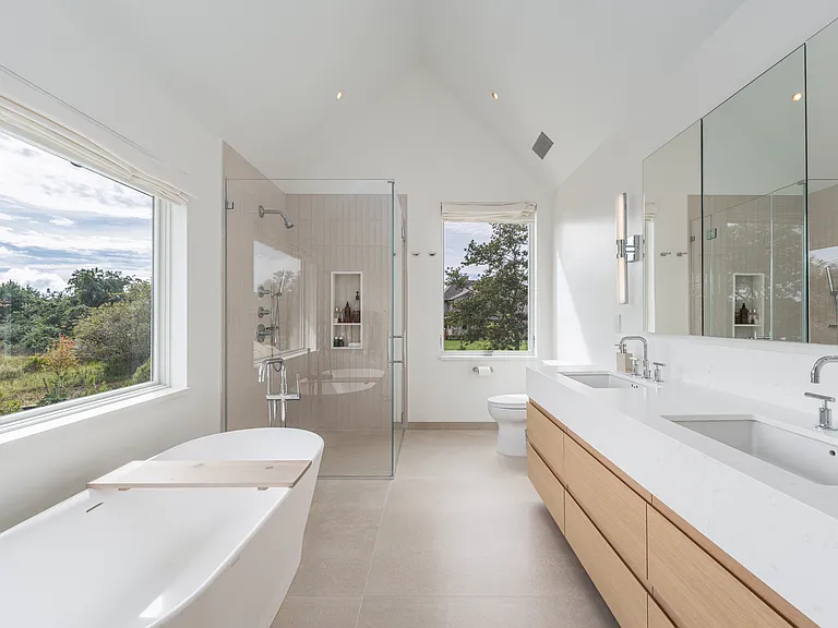610 Wildberry Ln — Photo 32