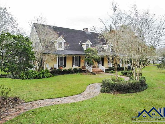 2nd image of 4153 Country Dr