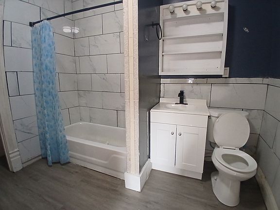4th image of 928 Burnet Ave #2