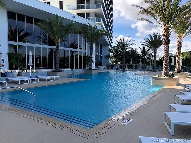 16385 Biscayne Blvd #3019 — Photo 7