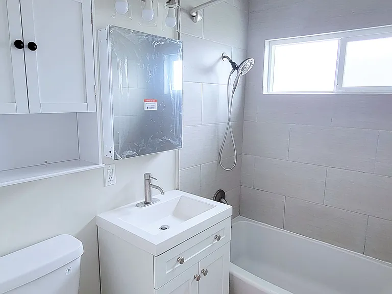 4146 Redondo Beach Blvd #C — Photo 15
