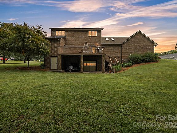 4th image of 3998 Holly Springs Dr #20