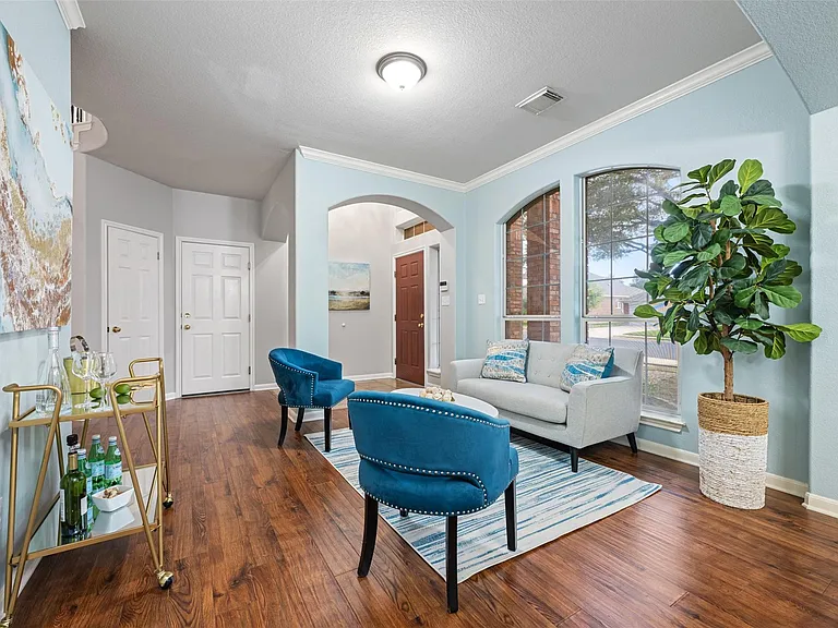 4435 Hunters Lodge Dr — Photo 7