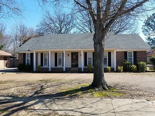 1st image of 4064 Royalcrest Dr