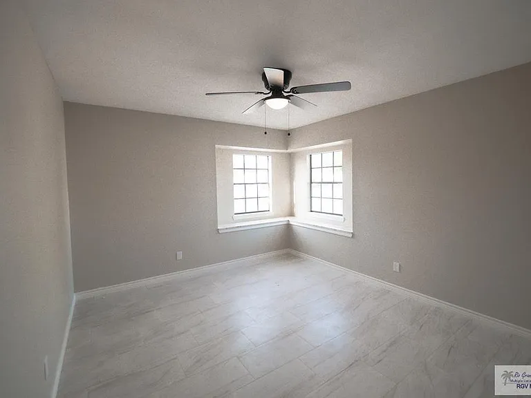 23919 Ellie Ln — Photo 24