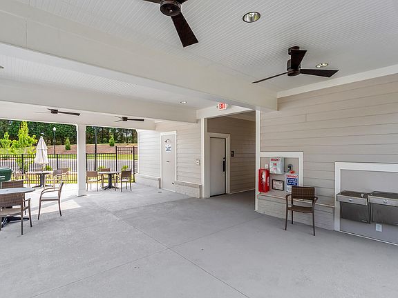 3rd image of 199 N Maple Walk Dr #222