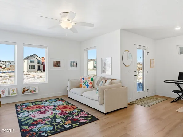 6943 Woods Rose Dr, Park City, UT 84098