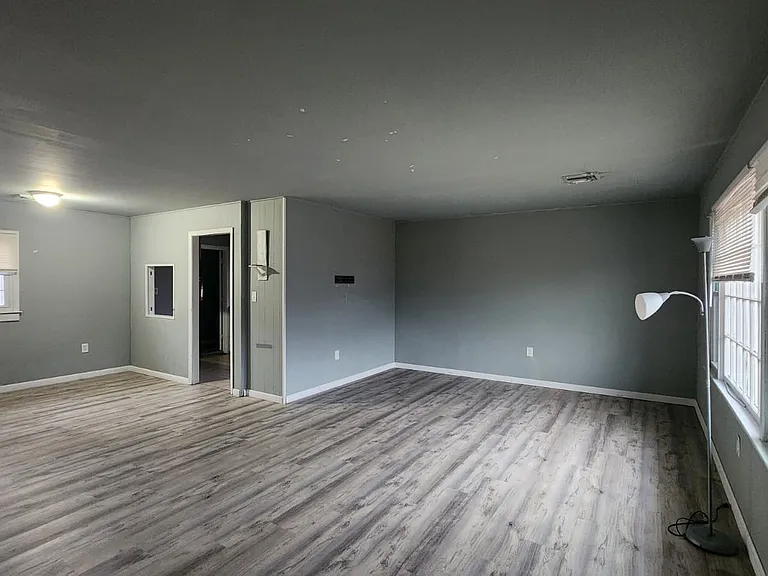 21 Sussex Dr — Photo 8