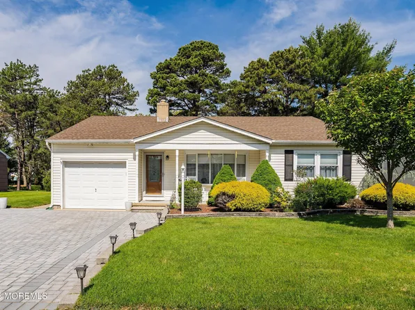 53 Whitaker Drive, Toms River, NJ 08757