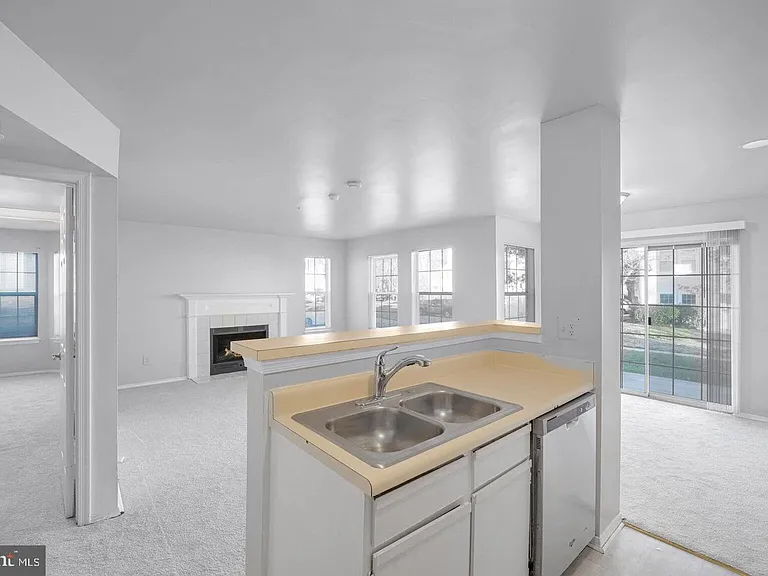 14000 Lord Marlborough Pl #181 — Photo 10