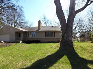 13819 Bellevue Dr, Minnetonka, MN 55345