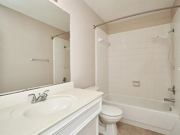 314 Shore Breeze Ln — Photo 36