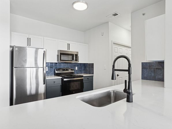 7301 Oakmont Blvd #513