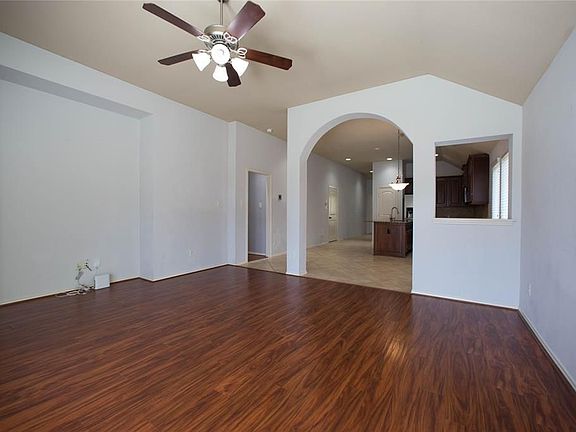4th image of 26323 Christen Canyon Ln