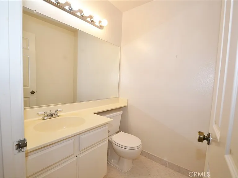 2595 Plaza Del Amo #413 — Photo 9