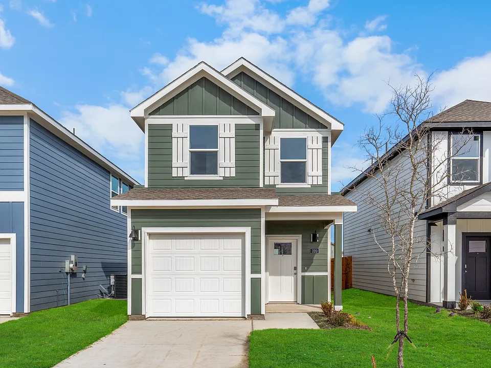 320 Cedar Ct