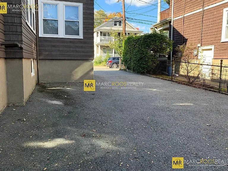 Dickinson Rd — Photo 20