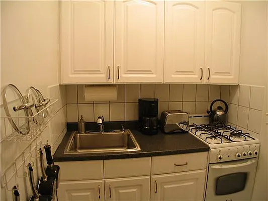 Rented by Kian Realty | media 10