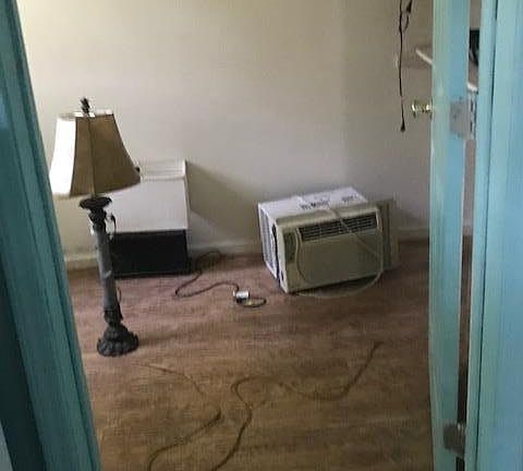 3rd image of 1017 N Main St