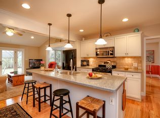 556 W Crystal Lake Ave, Haddonfield, NJ 08033