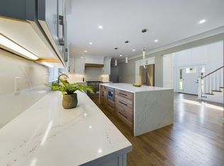 28 Pauline Dr, Natick, MA 01760