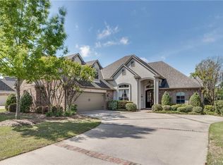 524 Canterbury Ln, Bossier City, LA 71111