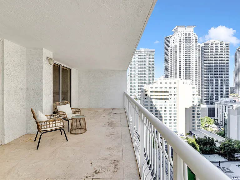 1200 Brickell Bay Dr #2512 — Photo 18