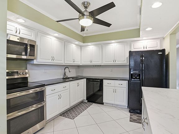 5th image of 1629 Riverview Road #117