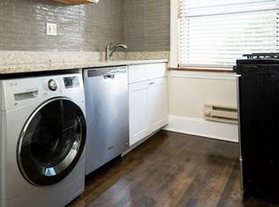 312 Lee St UNIT 4, Evanston, IL 60202