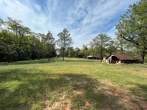 3rd image of 596 County Road 4362