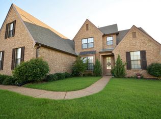 6775 Clarmore Dr, Olive Branch, MS 38654