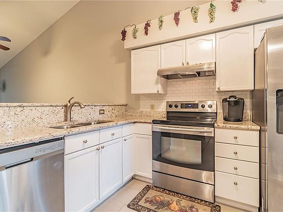 4th image of 2522 Pine Cove Ln
