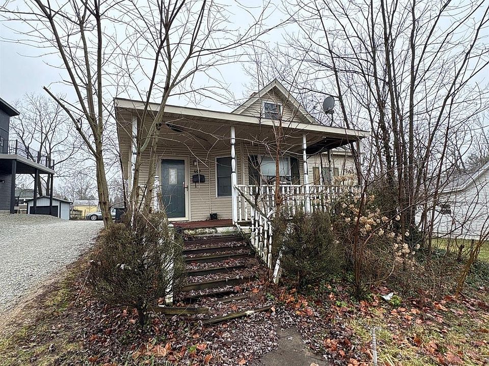 1st image of 407 N Broadway St