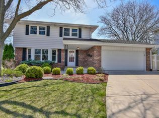 5730 S 24th St, Milwaukee, WI 53221