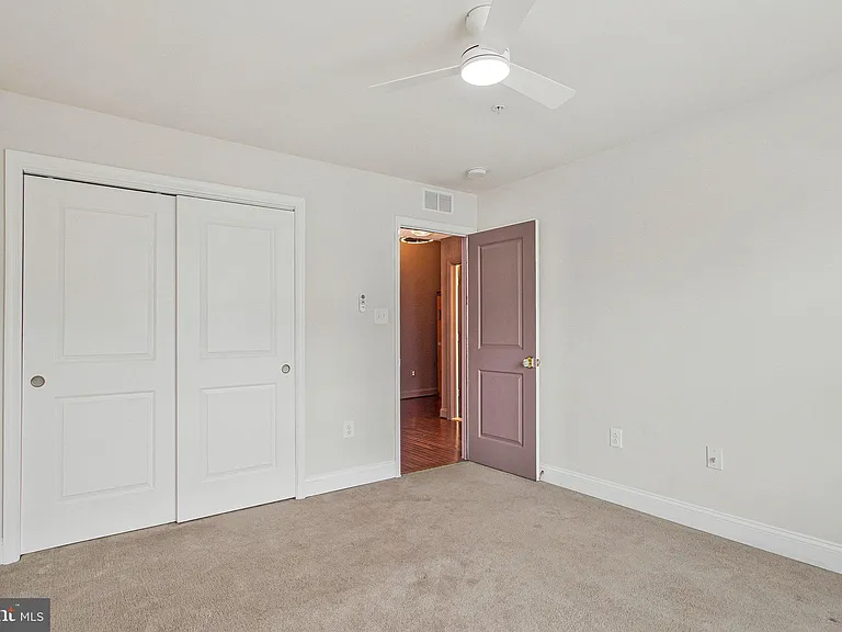 703 Skippers Ln — Photo 32