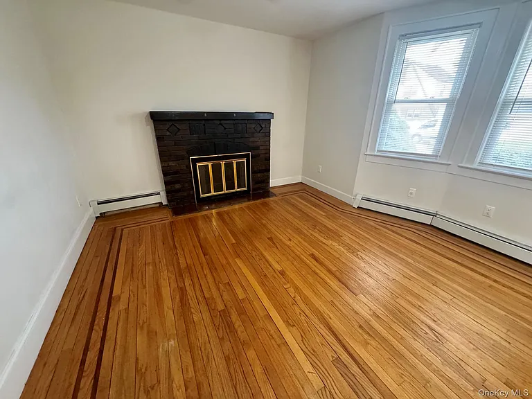1 Allen St #1 — Photo 6