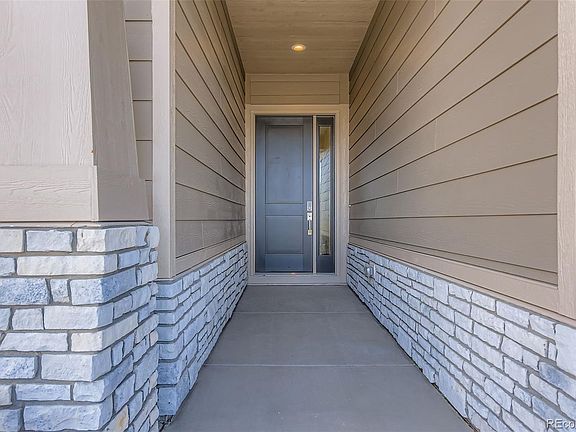 3rd image of 435 Basin Daisy Street
