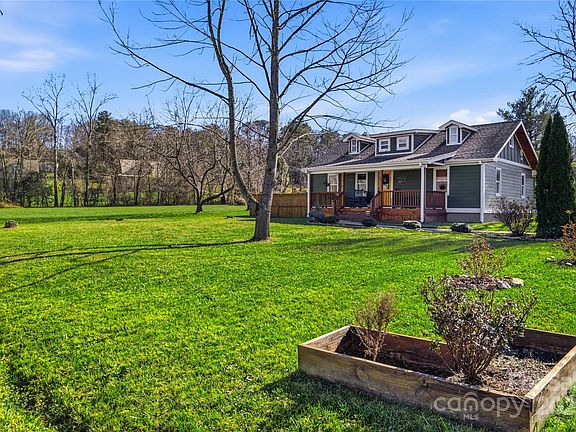 2nd image of 39 W Haven Dr