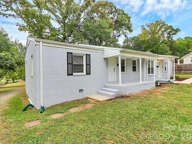 405 Pine St — Photo 2