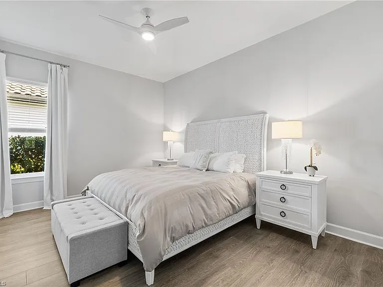 15345 Aprile St — Photo 19