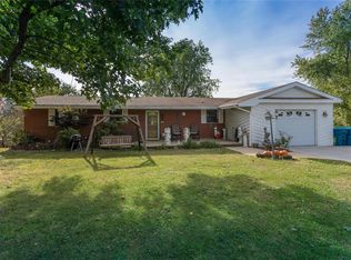 3 Magnolia St, Wood River, IL 62095