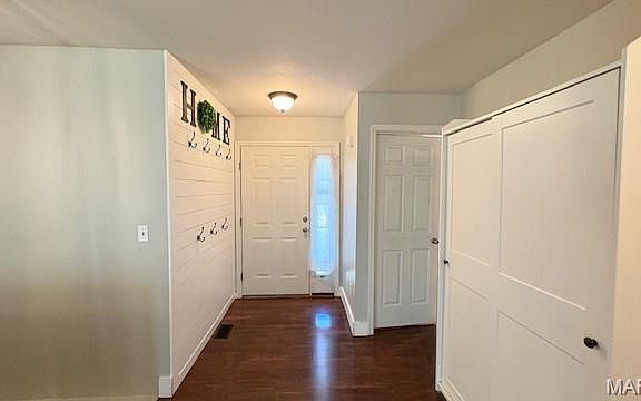 3rd image of 1728 Saint Charles Dr