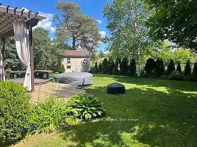 15 Enzo Cres — Photo 12