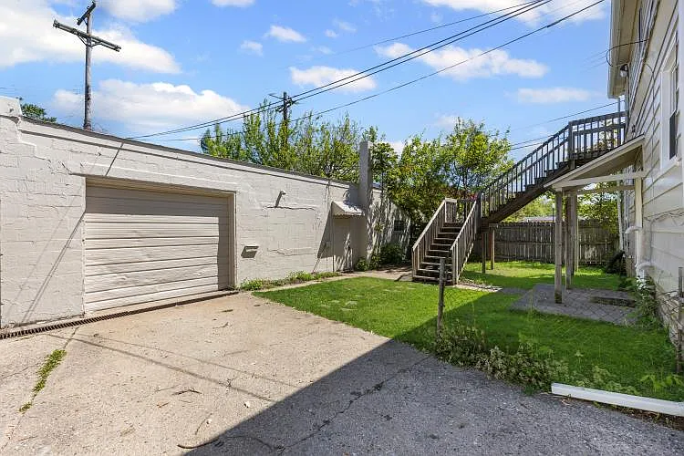 920 Premont Ave #2 — Photo 16