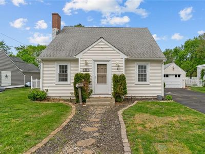 95 George Arden Ave, Warwick, RI, 02886